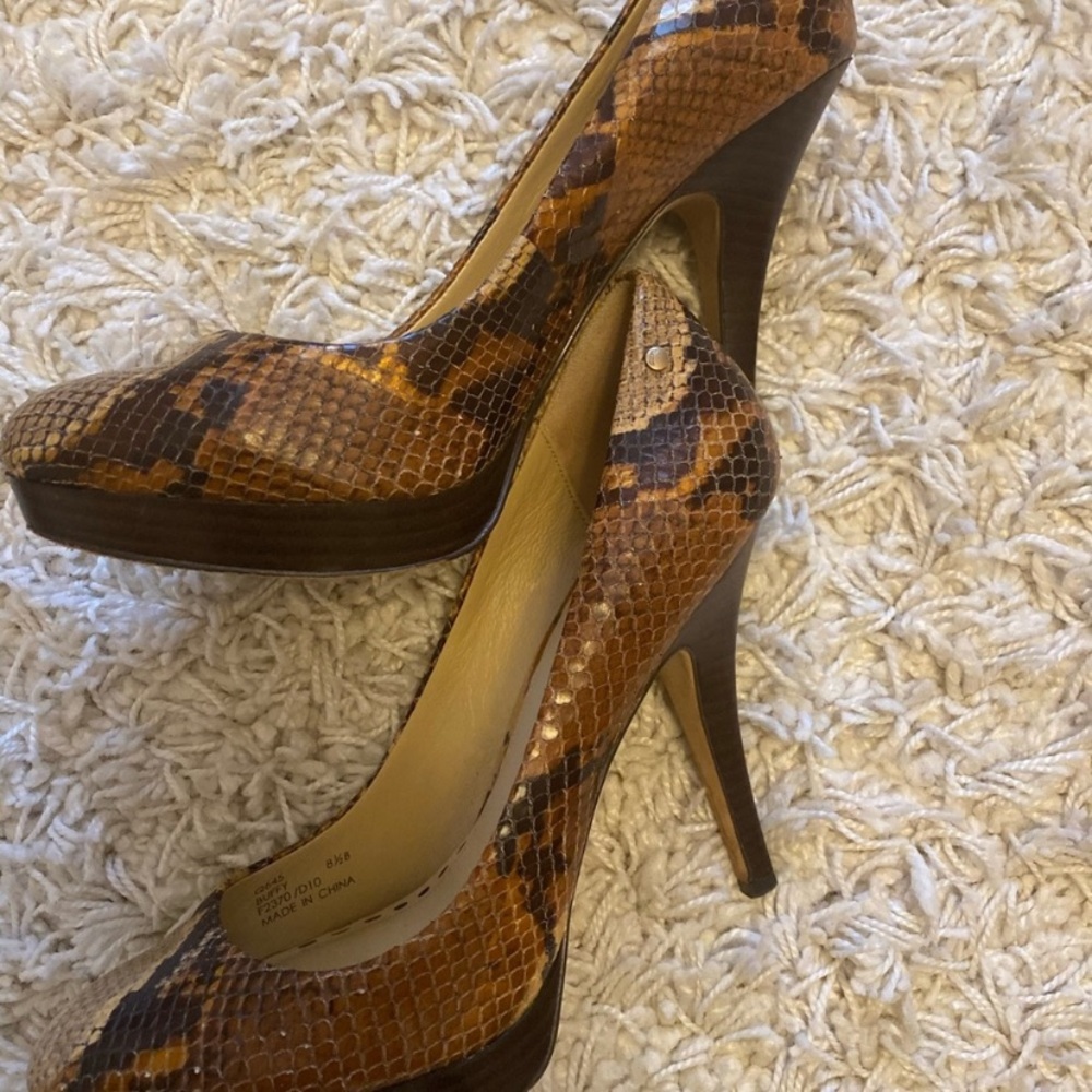 Coach Women’s Python Pump - image 7